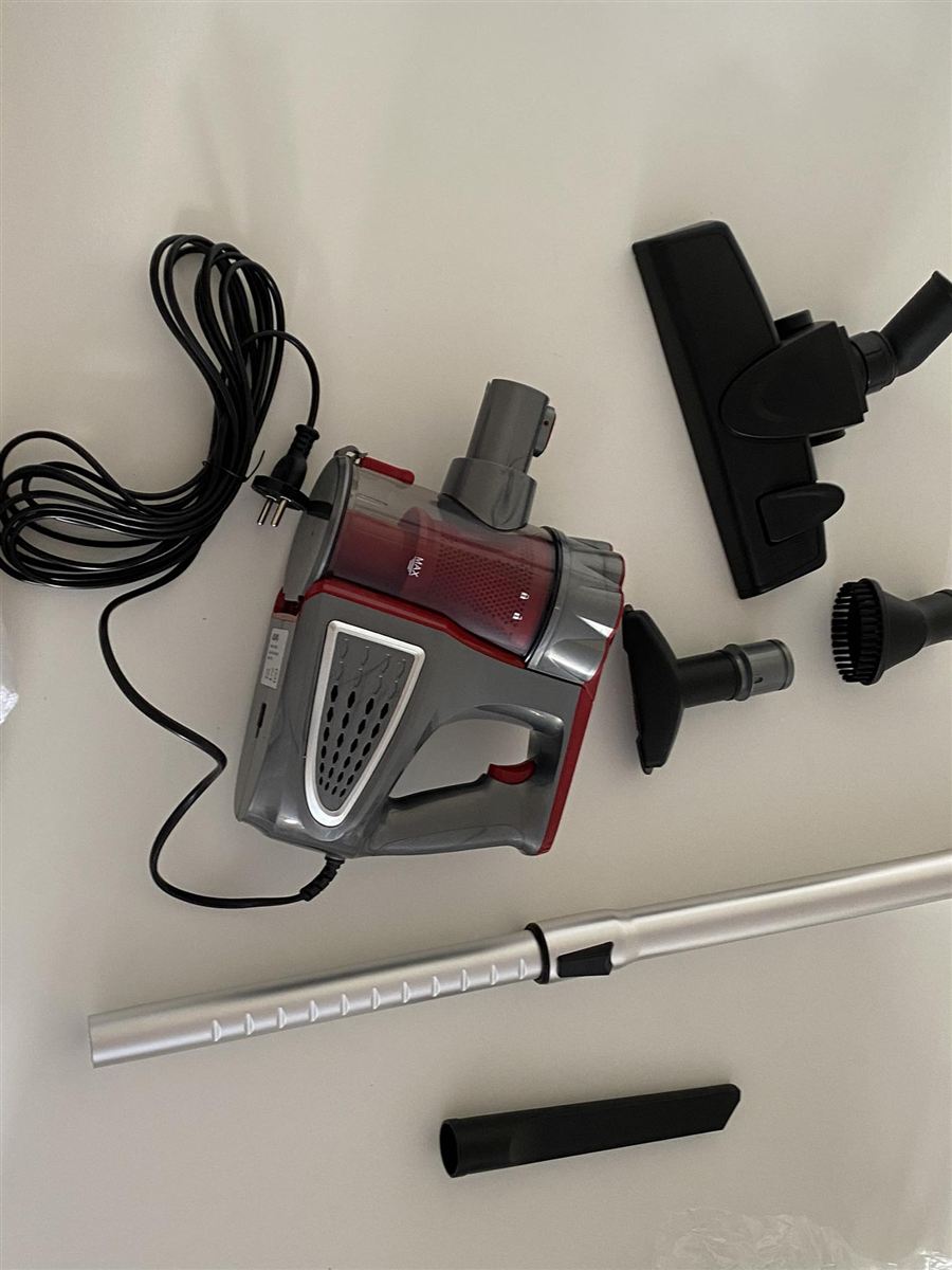 Bagless Vertical Vacuum